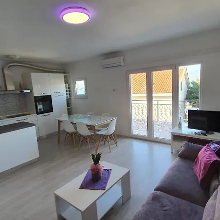 Apartment Ana Sweet *